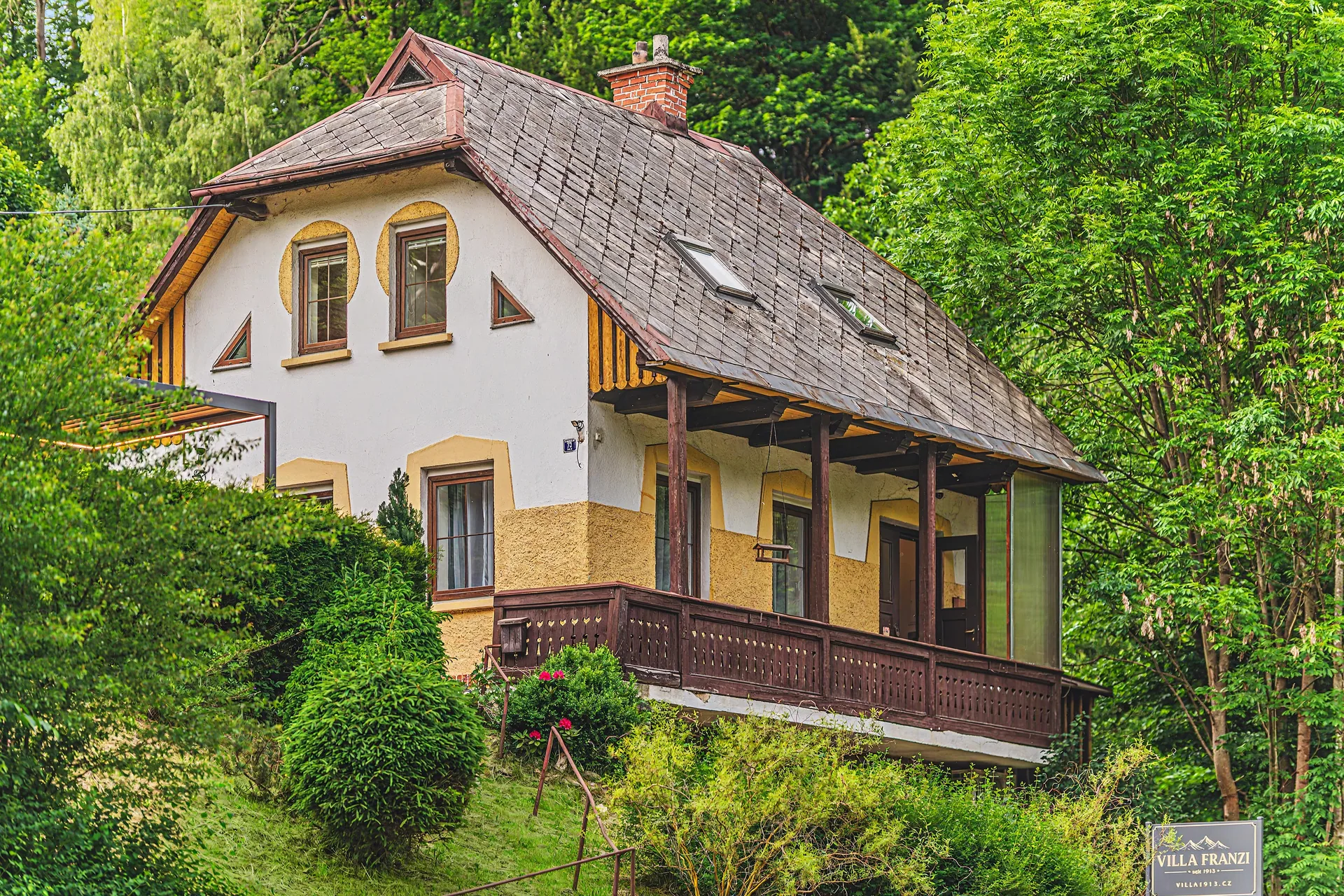 Villa Franzi – exteriér